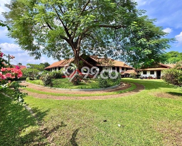 Rumah Mewah Dijual LT 3600m2 di Ciputat Timur, Tangerang Selatan Rumah Mewah Dijual LT 3600m2 di Ciputat Timur, Tangerang Selatan