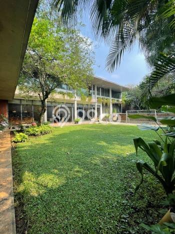 For Sale! Luxury House LT 1592m2 Desain Modern di Pejaten For Sale! Luxury House LT 1592m2 Desain Modern di Pejaten