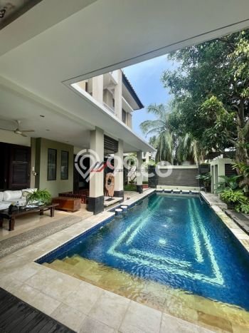 For Sale! Premium House LT 907m2 Desain Elegan di Kemang For Sale! Premium House LT 907m2 Desain Elegan di Kemang