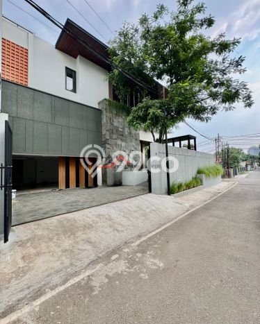 Rumah Mewah LB 523m2 Siap Huni Desain Elegan di Cipete, Jakarta Selatan Rumah Mewah LB 523m2 Siap Huni Desain Elegan di Cipete, Jakarta Selatan