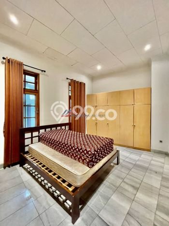 For Sale! Luxury House LT 1600m2 Desain Elegan di Kemang For Sale! Luxury House LT 1600m2 Desain Elegan di Kemang