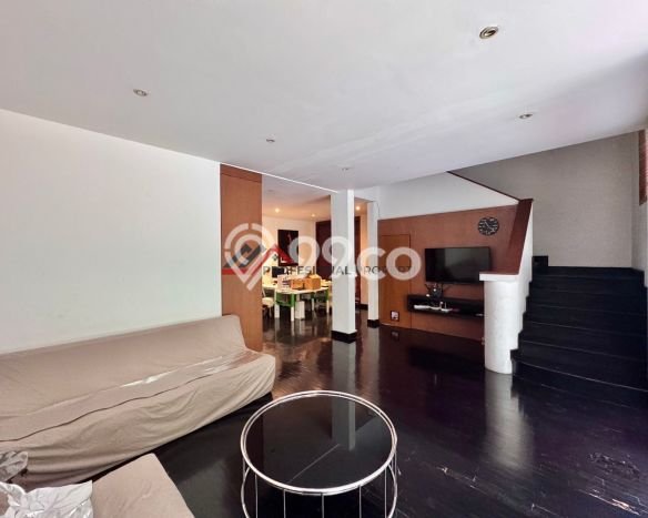 Jual Rumah Luas Elegan Dengan View Cantik di Kemang, Jakarta Selatan Jual Rumah Luas Elegan Dengan View Cantik di Kemang, Jakarta Selatan