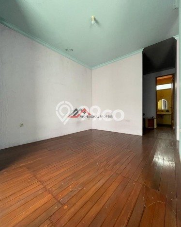 For Sale! Premium House LT 321m2 Desain Elegan di Lebak Bulus For Sale! Premium House LT 321m2 Desain Elegan di Lebak Bulus