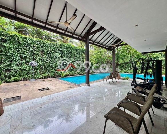 Jual Rumah Luas Elegan Dengan View Cantik di Kemang, Jakarta Selatan Jual Rumah Luas Elegan Dengan View Cantik di Kemang, Jakarta Selatan