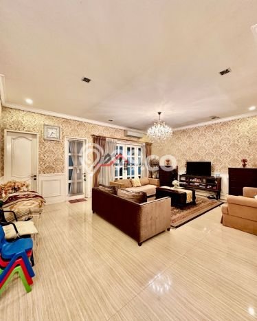 Hunian Mewah LB 350m2 Siap Pakai Desain Elegan di Lebak Bulus, Jakarta Selatan Hunian Mewah LB 350m2 Siap Pakai Desain Elegan di Lebak Bulus, Jakarta Selatan