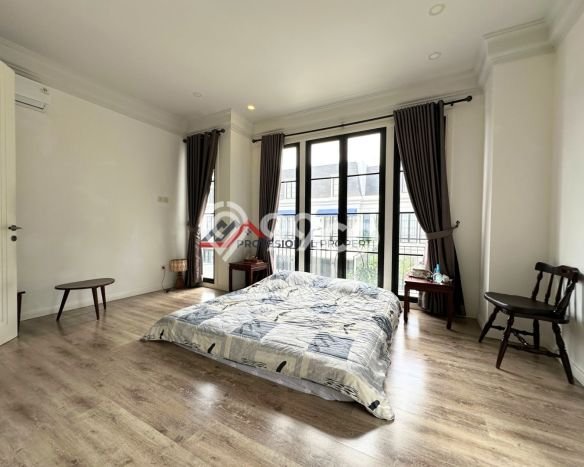 Jual Rumah Mewah Megah Dengan View Cantik di Kemang, Jakarta Selatan Jual Rumah Mewah Megah Dengan View Cantik di Kemang, Jakarta Selatan