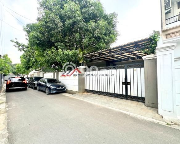 Rumah Mewah LB 380m2 Siap Huni Desain Elegan di Kemang, Jakarta Selatan Rumah Mewah LB 380m2 Siap Huni Desain Elegan di Kemang, Jakarta Selatan