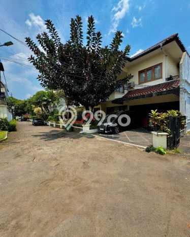 Rumah Mewah LB 750m2 Siap Huni Desain Elegan di Kemang, Jakarta Selatan Rumah Mewah LB 750m2 Siap Huni Desain Elegan di Kemang, Jakarta Selatan