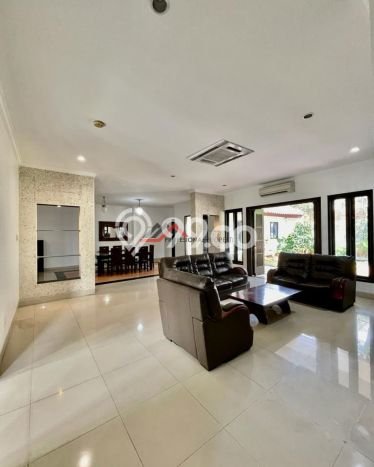 Ready to Use! Premium House LT 750m2 Desain Elegan di Kemang Ready to Use! Premium House LT 750m2 Desain Elegan di Kemang