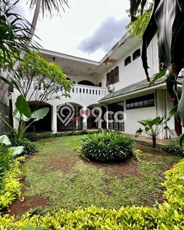 Rumah Elit LB 750m2 Siap Pakai Desain Elegan di Kemang, Jakarta Selatan Rumah Elit LB 750m2 Siap Pakai Desain Elegan di Kemang, Jakarta Selatan