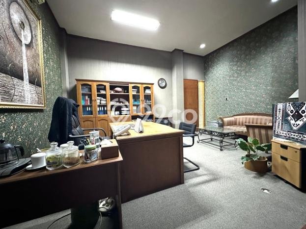Dijual! Kantor di Warung Buncit Jakarta Selatan LT 975m2 / LB 786m2 Kawasan Strategis Dijual! Kantor di Warung Buncit Jakarta Selatan LT 975m2 / LB 786m2 Kawasan Strategis