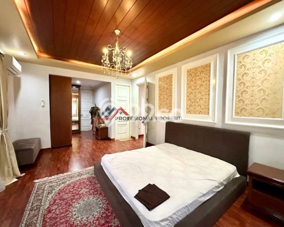 Dijual Rumah Mewah Elegan Dengan View Eksklusif di Lebak Bulus, Jakarta Selatan Dijual Rumah Mewah Elegan Dengan View Eksklusif di Lebak Bulus, Jakarta Selatan