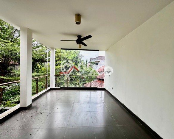 Rumah Mewah LB 323m2 Siap Pakai Desain Elegan di Lebak Bulus, Jakarta Selatan Rumah Mewah LB 323m2 Siap Pakai Desain Elegan di Lebak Bulus, Jakarta Selatan