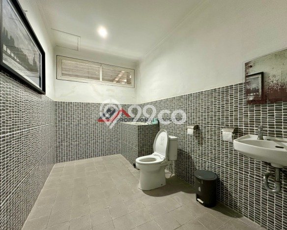 Unit Kantor Dijual di Kebayoran Baru Jakarta Selatan Luas Bangunan 500m2 Unit Kantor Dijual di Kebayoran Baru Jakarta Selatan Luas Bangunan 500m2