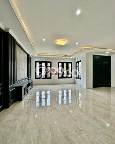 Rumah Mewah Dijual LT 250m2 di Kebayoran Baru, Jakarta Selatan Rumah Mewah Dijual LT 250m2 di Kebayoran Baru, Jakarta Selatan