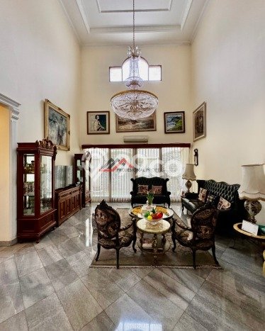 Rumah Mewah LB 750m2 Siap Huni Desain Elegan di Kemang, Jakarta Selatan Rumah Mewah LB 750m2 Siap Huni Desain Elegan di Kemang, Jakarta Selatan