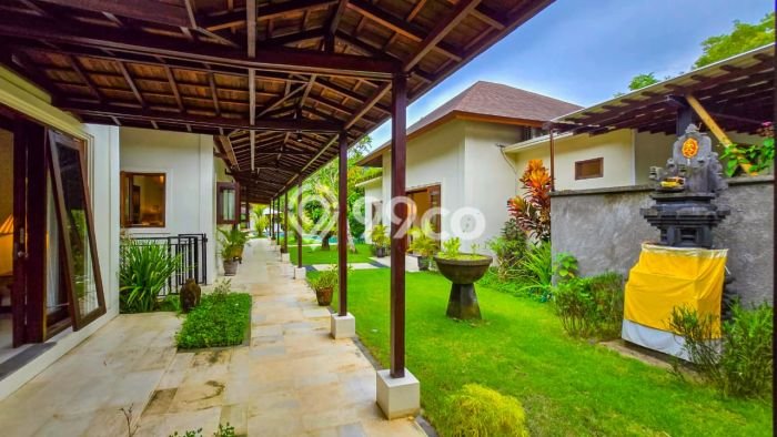 FOR SALE! Vila di , Area 1240m2m², Posisi Strategis FOR SALE! Vila di , Area 1240m2m², Posisi Strategis
