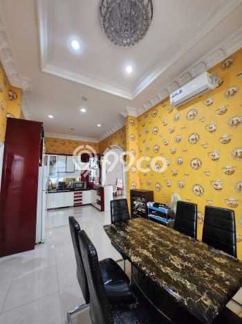 For Sale! Luxury House LT 300m2 Desain Elegan di Pantai Indah Kapuk For Sale! Luxury House LT 300m2 Desain Elegan di Pantai Indah Kapuk