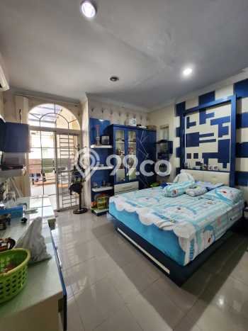 For Sale! Luxury House LT 300m2 Desain Elegan di Pantai Indah Kapuk For Sale! Luxury House LT 300m2 Desain Elegan di Pantai Indah Kapuk