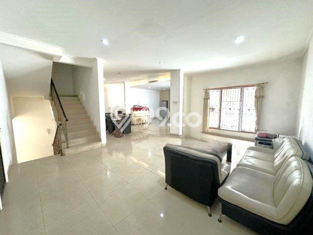 Jual Rumah Mewah Elegan Dengan View Eksklusif di Pantai Indah Kapuk, Jakarta Utara Jual Rumah Mewah Elegan Dengan View Eksklusif di Pantai Indah Kapuk, Jakarta Utara