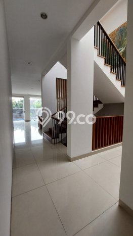 Jual Rumah Mewah Elegan Dengan View Cantik di Lebak Bulus, Jakarta Selatan Jual Rumah Mewah Elegan Dengan View Cantik di Lebak Bulus, Jakarta Selatan