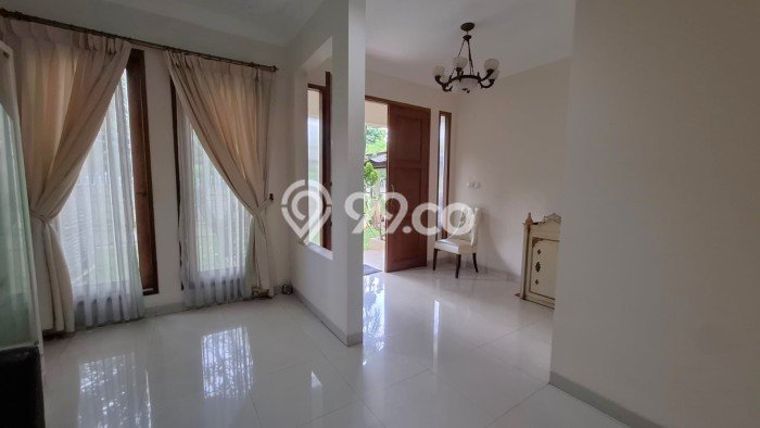 Hunian Mewah LB 300m2 Siap Pakai Desain Elegan di Pejaten, Jakarta Selatan Hunian Mewah LB 300m2 Siap Pakai Desain Elegan di Pejaten, Jakarta Selatan