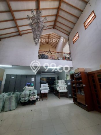 Rumah Luxury Modern Tanpa Renovasi di Kayu Putih Jakarta Timur Rumah Luxury Modern Tanpa Renovasi di Kayu Putih Jakarta Timur
