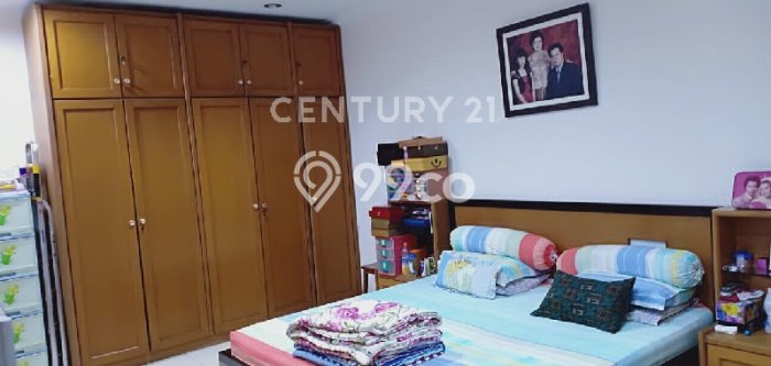 Jual Rumah Mewah Elegan Dengan View Eksklusif di Pulomas, Jakarta Timur Jual Rumah Mewah Elegan Dengan View Eksklusif di Pulomas, Jakarta Timur