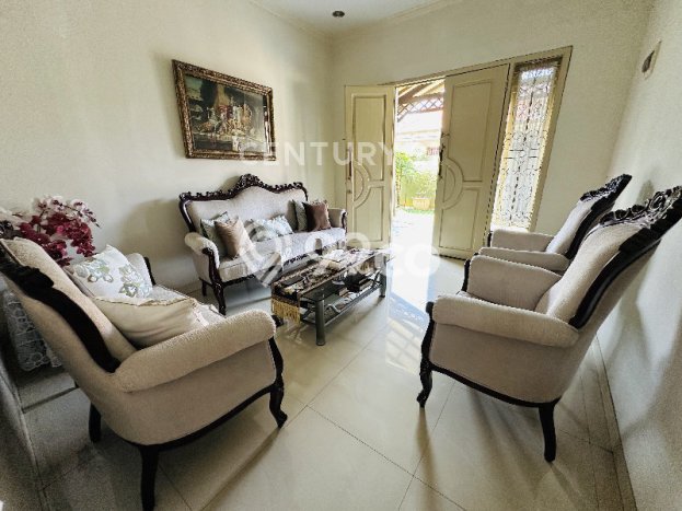Jual Rumah Mewah Elegan Dengan View Cantik di Otista, Jakarta Timur Jual Rumah Mewah Elegan Dengan View Cantik di Otista, Jakarta Timur