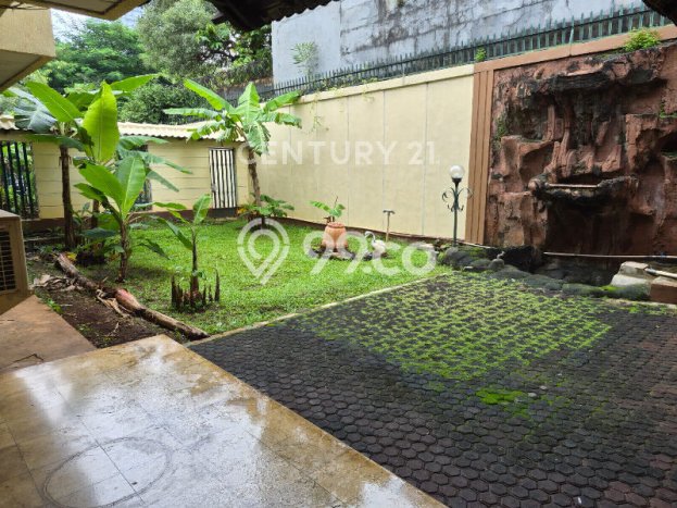 Rumah Mewah LB 442m2 Siap Pakai Desain Elegan di Kayu Putih, Jakarta Timur Rumah Mewah LB 442m2 Siap Pakai Desain Elegan di Kayu Putih, Jakarta Timur