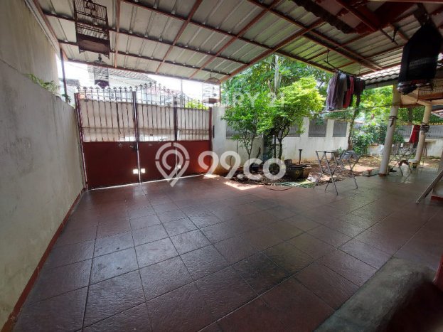 Rumah Luxury Modern Tanpa Renovasi di Kayu Putih Jakarta Timur Rumah Luxury Modern Tanpa Renovasi di Kayu Putih Jakarta Timur