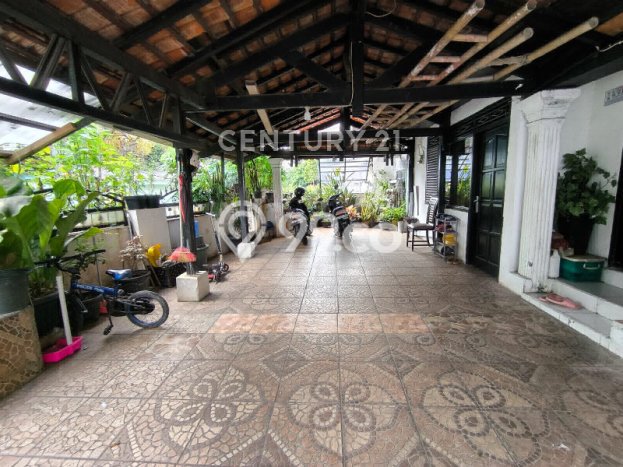 Jual Rumah Favorit Siap Huni LB 100m2 di Johar Baru, Jakarta Pusat Jual Rumah Favorit Siap Huni LB 100m2 di Johar Baru, Jakarta Pusat