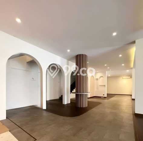 Ruko Dijual di Prime Area Jakarta Selatan Luas 612m2 Ruko Dijual di Prime Area Jakarta Selatan Luas 612m2