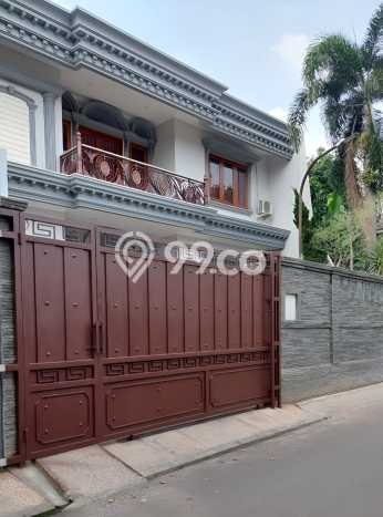 Ready to Use! Luxury House LT 515m2 Desain Modern di Kemang Ready to Use! Luxury House LT 515m2 Desain Modern di Kemang