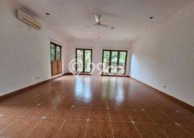 Dijual Rumah Mewah Elegan Dengan View Eksklusif di Kemang, Jakarta Selatan Dijual Rumah Mewah Elegan Dengan View Eksklusif di Kemang, Jakarta Selatan