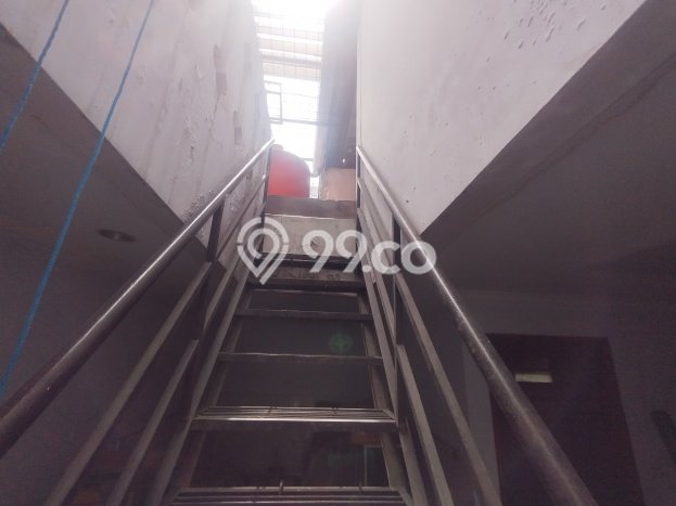 Jual Rumah Strategis Bagus Punya 4 KT di Kelapa Gading Jakarta Utara SHM Jual Rumah Strategis Bagus Punya 4 KT di Kelapa Gading Jakarta Utara SHM