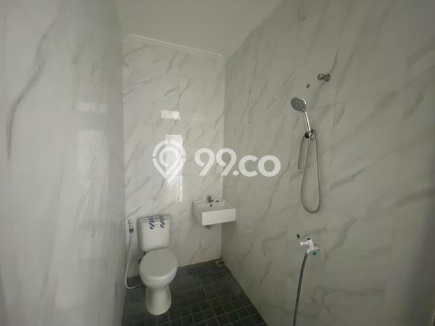 Dijual Rumah 2 Kamar Lokasi Ideal Bagus dan Strategis di Kelapa Gading Dijual Rumah 2 Kamar Lokasi Ideal Bagus dan Strategis di Kelapa Gading