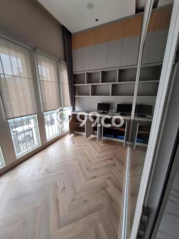 Hunian Eksklusif Dijual LT 187m2 di Kelapa Gading, Jakarta Utara Hunian Eksklusif Dijual LT 187m2 di Kelapa Gading, Jakarta Utara