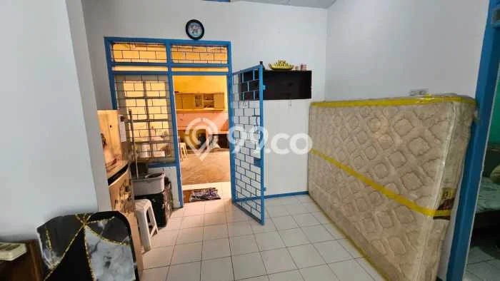 Rumah Minimalis 2 Kamar LT 108m2 di Taman Kopo Indah Rumah Minimalis 2 Kamar LT 108m2 di Taman Kopo Indah