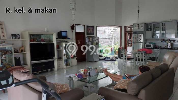 Rumah Elit LB 350m2 Siap Huni Desain Elegan di Bandung Kota, Bandung Rumah Elit LB 350m2 Siap Huni Desain Elegan di Bandung Kota, Bandung