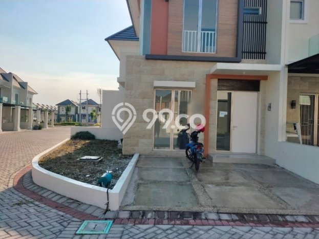 Rumah Minimalis 4 KT di Surabaya Kota Surabaya Rumah Minimalis 4 KT di Surabaya Kota Surabaya