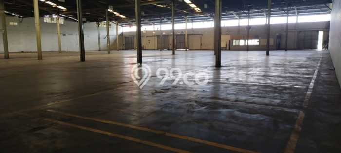 Unit Gudang disewakan di Pulo Gadung Jakarta Timur dengan LT 13000m2 / LB 5000m2 Unit Gudang disewakan di Pulo Gadung Jakarta Timur dengan LT 13000m2 / LB 5000m2