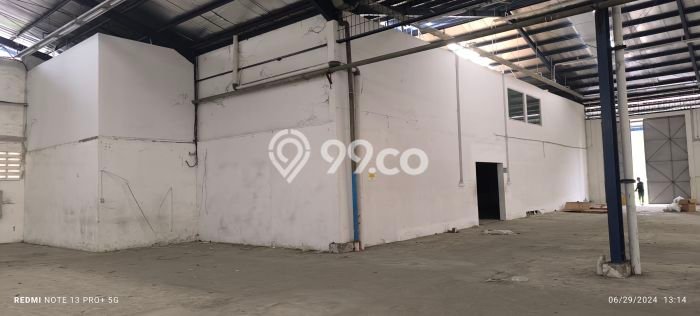 LOKASI STRATEGIS! Gudang Disewakan di Cimanggis, Luas 7500m², Lokasi Niaga LOKASI STRATEGIS! Gudang Disewakan di Cimanggis, Luas 7500m², Lokasi Niaga