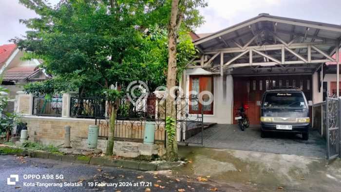 Rumah Mewah Siap Huni LT 300m2 di BSD, Tangerang Selatan Rumah Mewah Siap Huni LT 300m2 di BSD, Tangerang Selatan