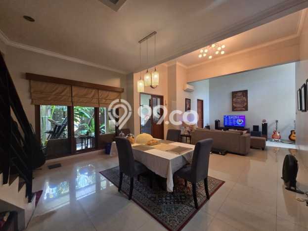 Rumah Luxury Modern Tanpa Renovasi di BSD City Tangerang Rumah Luxury Modern Tanpa Renovasi di BSD City Tangerang