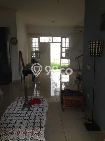 Jual Rumah Luas Elegan Dengan View Cantik di BSD City, Tangerang Jual Rumah Luas Elegan Dengan View Cantik di BSD City, Tangerang
