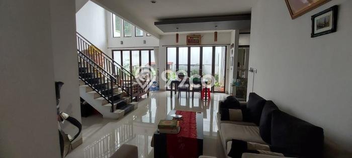 Rumah Luxury Modern Tanpa Renovasi di BSD City Tangerang Rumah Luxury Modern Tanpa Renovasi di BSD City Tangerang