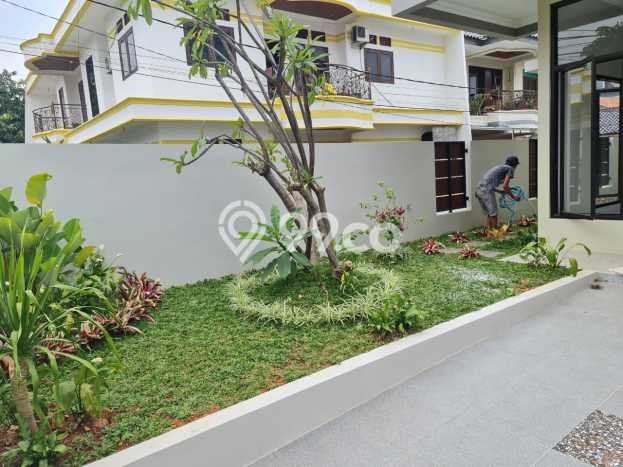 Hunian Mewah Siap Huni LT 125m2 di Duren Sawit, Jakarta Timur Hunian Mewah Siap Huni LT 125m2 di Duren Sawit, Jakarta Timur