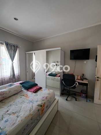 Rumah Mewah Dijual LT 112m2 di BSD, Tangerang Selatan Rumah Mewah Dijual LT 112m2 di BSD, Tangerang Selatan