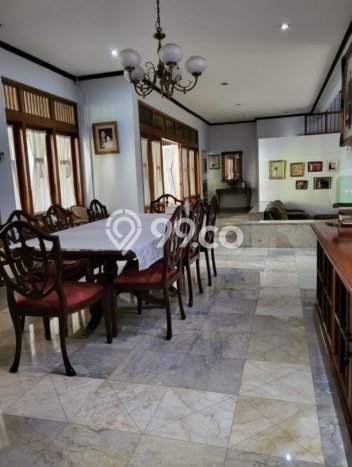 Ready to Use! Luxury House LT 755m2 Desain Elegan di Pondok Indah Ready to Use! Luxury House LT 755m2 Desain Elegan di Pondok Indah